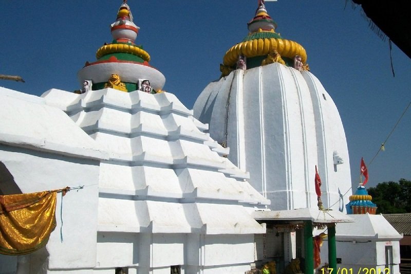 Dhabaleswar Temple: History, Location, Timings & Travel Guide