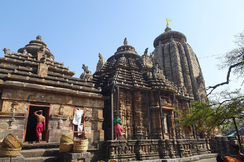 Ananta Vasudeva Temple: History, Location, Timings & Travel Guide